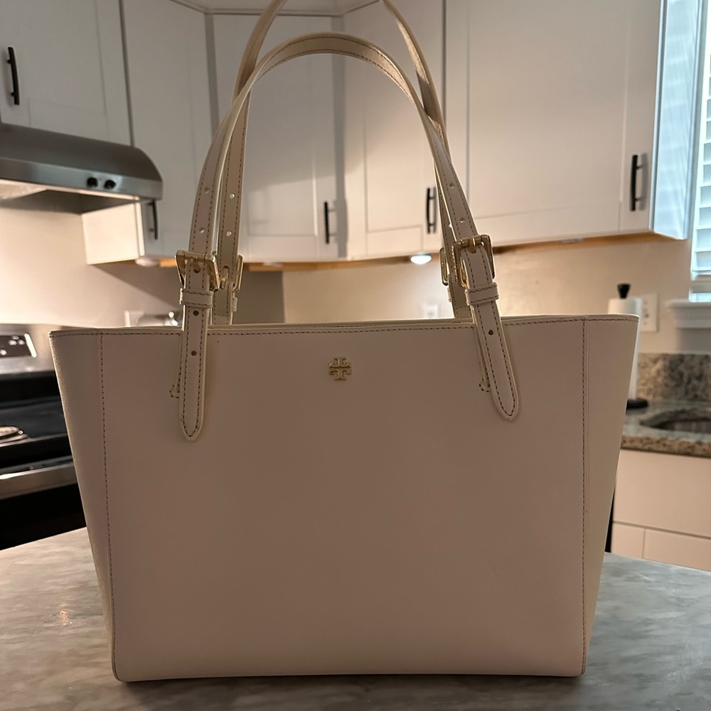 Tory Burch Emerson Tote White